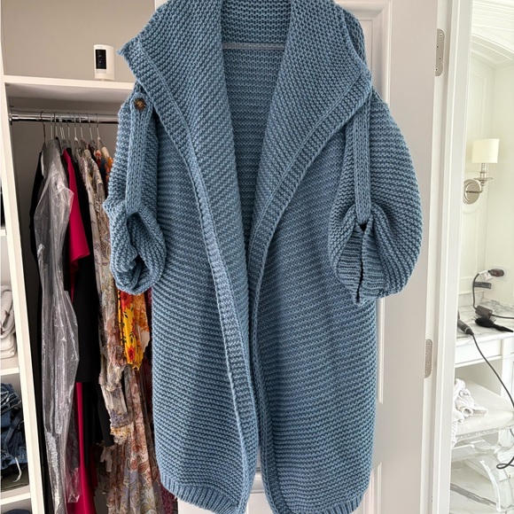 Elegant Blue Women's Knit Cardigan - Picture 1 of 6